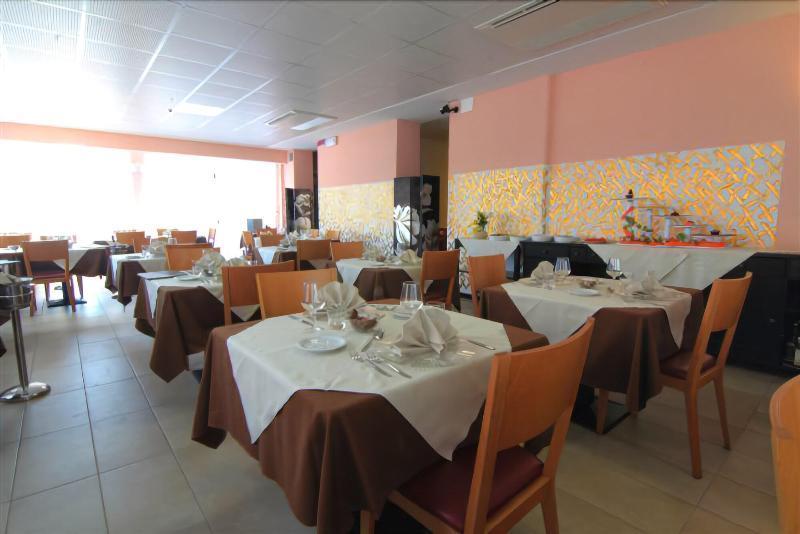 Adele Hotel 3*