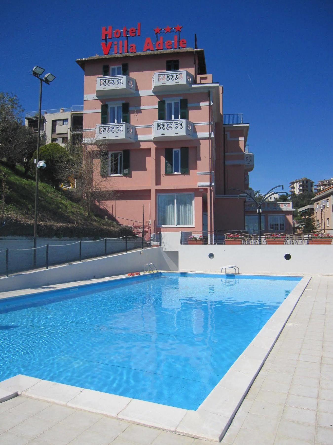 Hotel Adele 3*